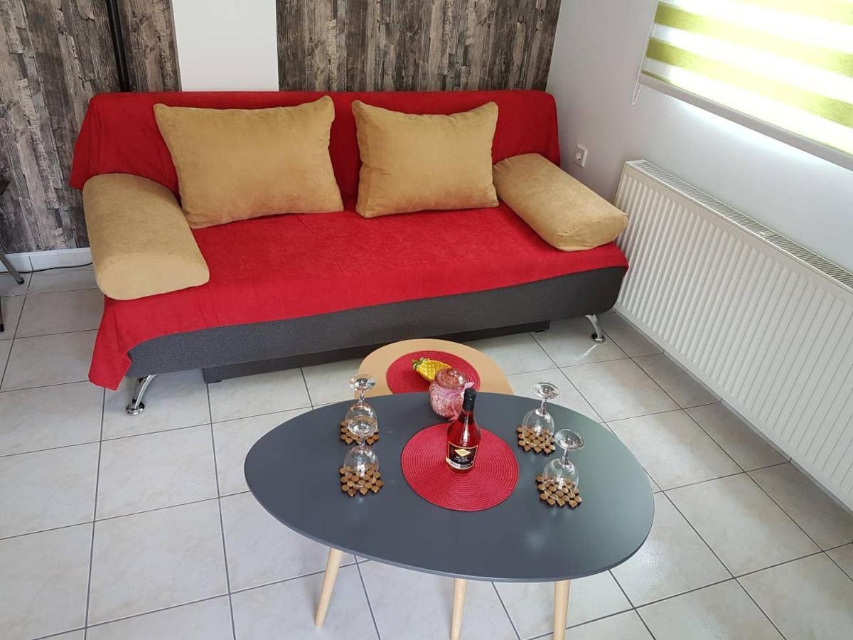 Queen Super Beauty Apartment Янина Экстерьер фото